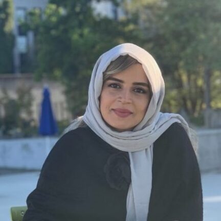 zahra mirabdollahi